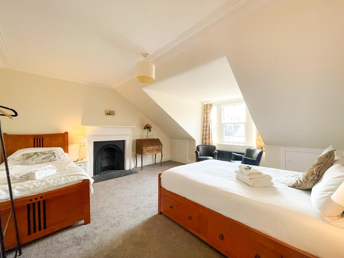 Remarkable 5Br Townhouse With Garden, Sleeps 12 EDI Buitenkant foto