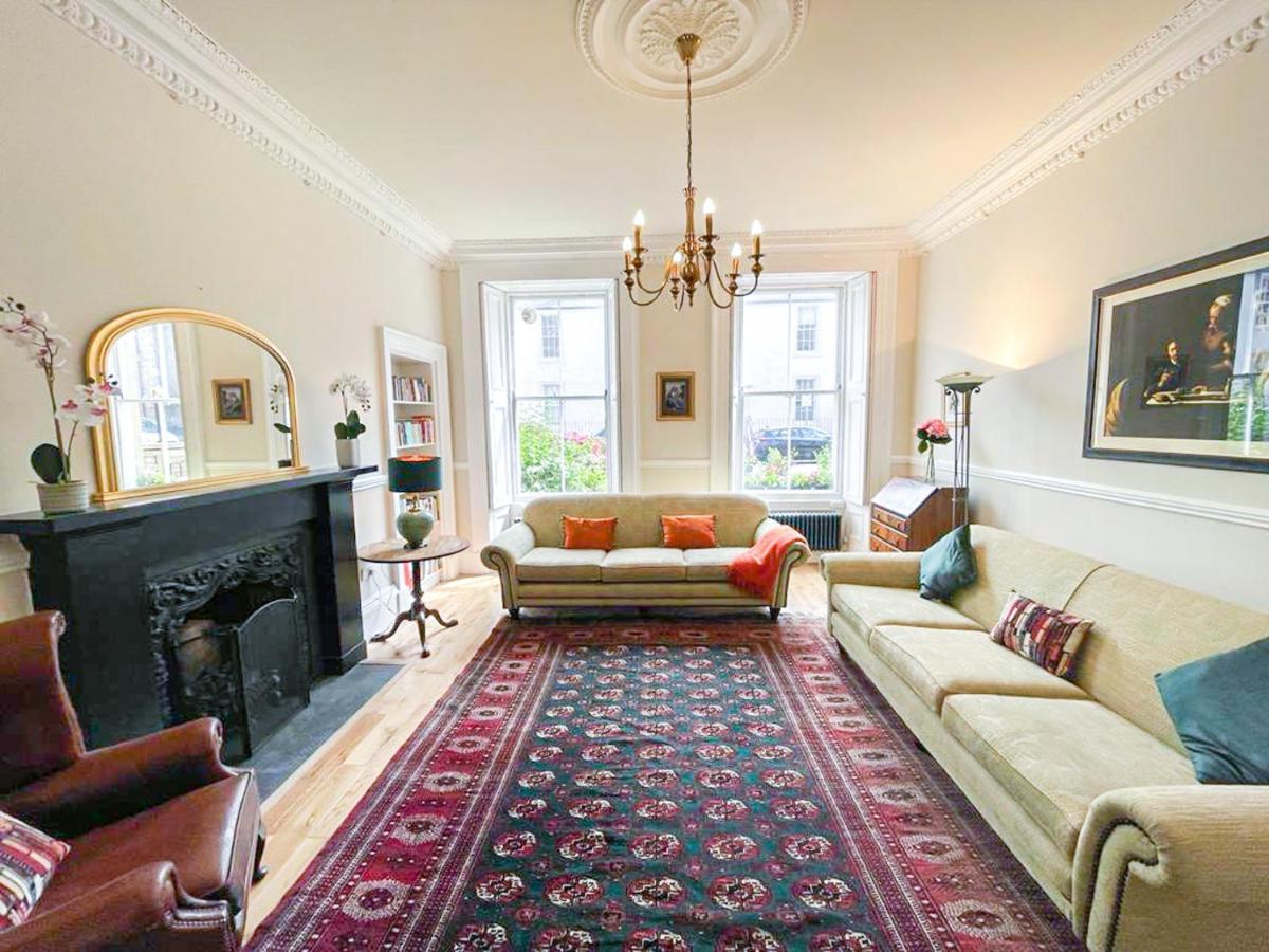 Remarkable 5Br Townhouse With Garden, Sleeps 12 EDI Buitenkant foto