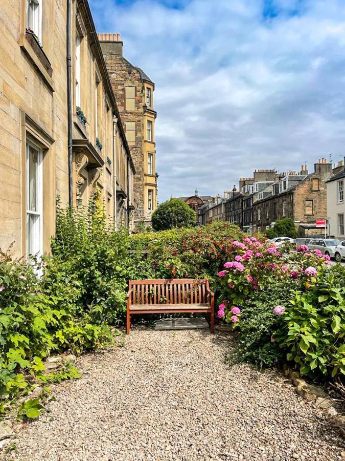 Remarkable 5Br Townhouse With Garden, Sleeps 12 EDI Buitenkant foto